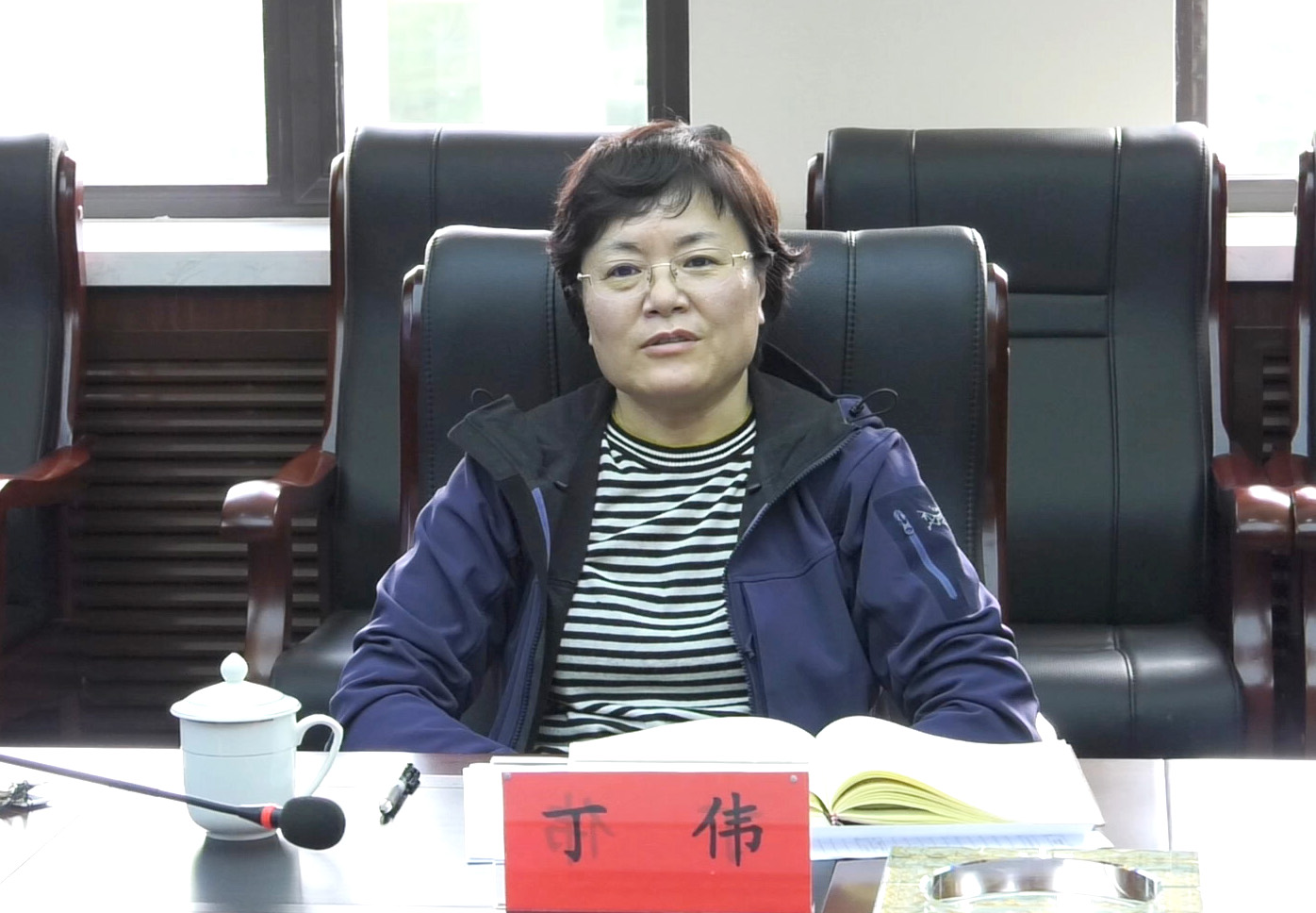 市检察院召开与检察共奋进用青春谱篇章青年干警座谈会
